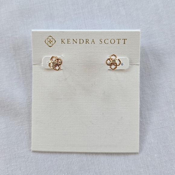 NWOT Kendra Scott Rue Rose Gold Stud Earrings - Picture 2 of 6